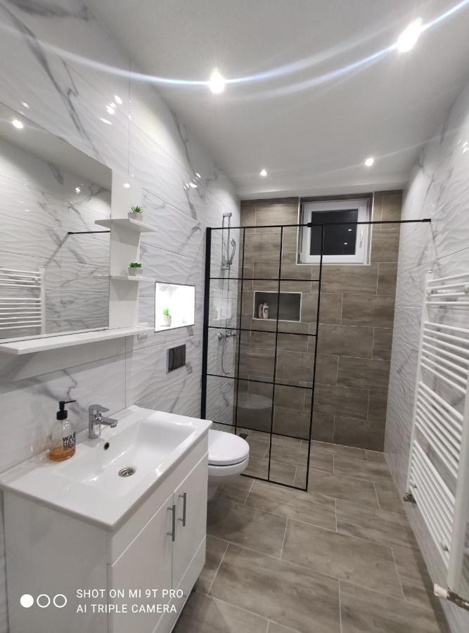 Apartments Airport Inn Dubrave Gornje Екстер'єр фото